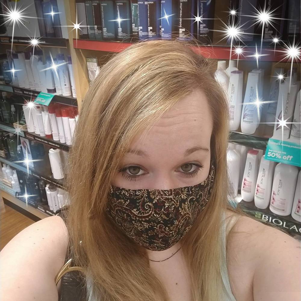 Meet your Posher, Taryn ann